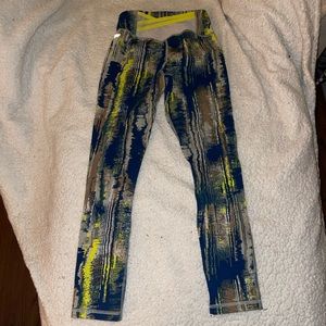 Colorful crop leggings Fabletics